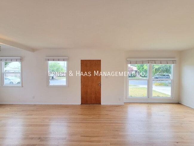 Photo - 3102 Ocana Ave