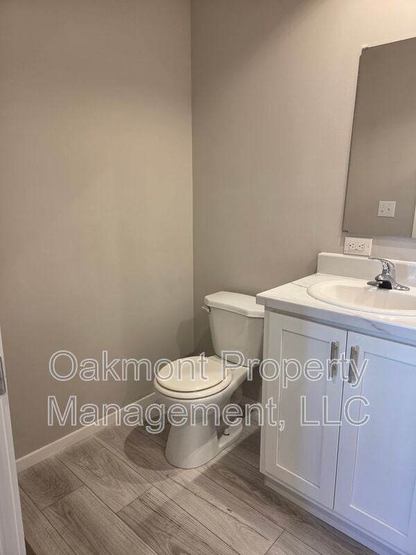 Photo - 212 Rosewood Ave