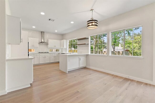 Photo - 3811 Standfield Ct
