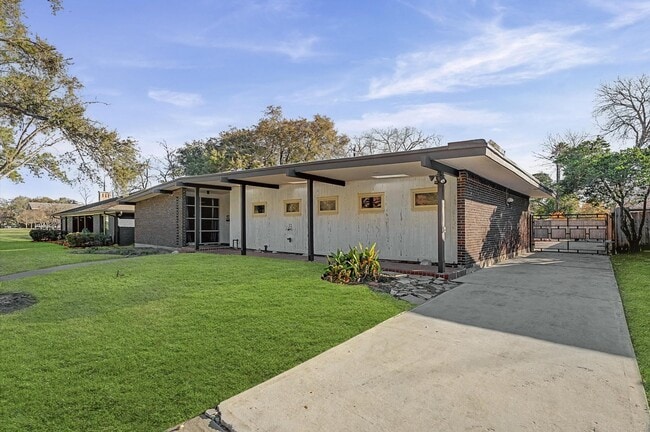 Photo - 9107 Timberside Dr