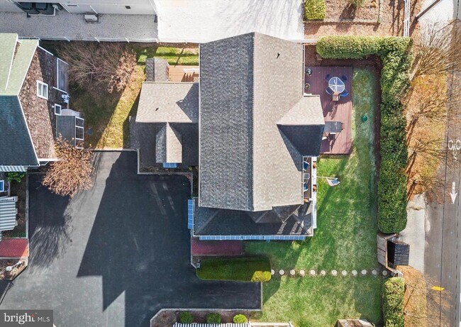 330 Garfield Pkwy