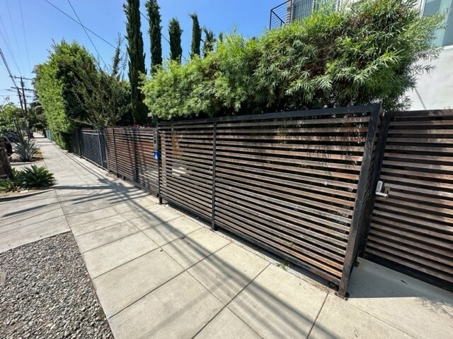 Photo - 1223 N Kenmore Ave Unit 1223