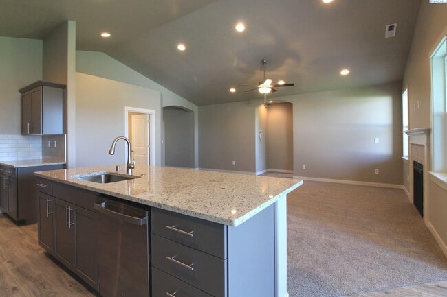 Photo - 3 Bed/2 Bath + an Office Home in West Pasco