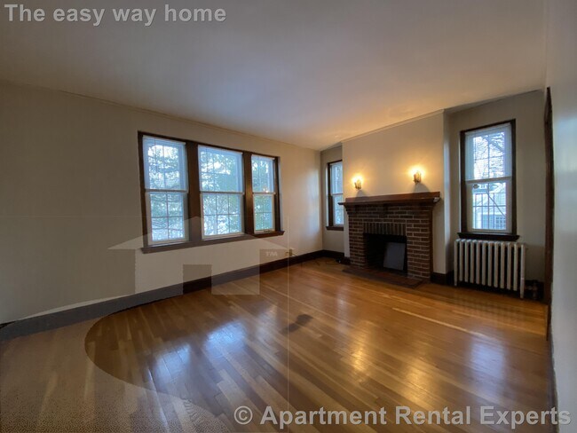 Building Photo - 119 College Ave Unit #44