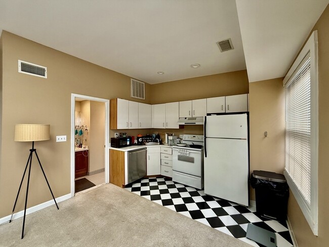 Photo - 21 Linden St Unit #409