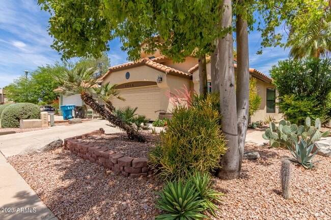 Photo - 5906 E Juniper Ave