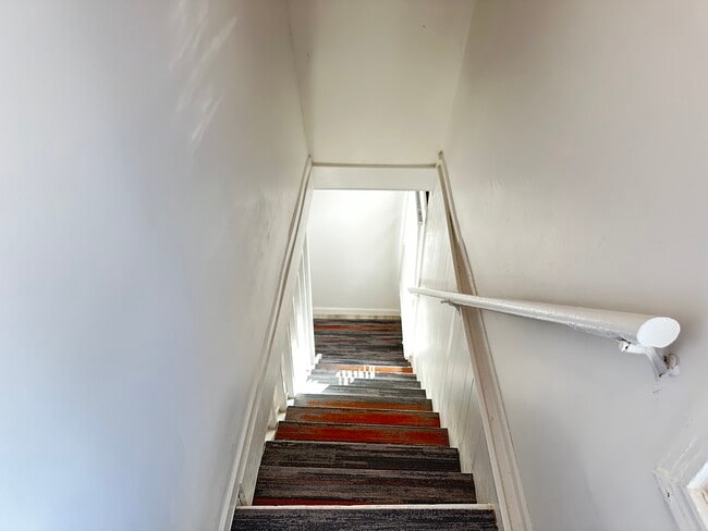 Photo - 2726 S Lyons Ave