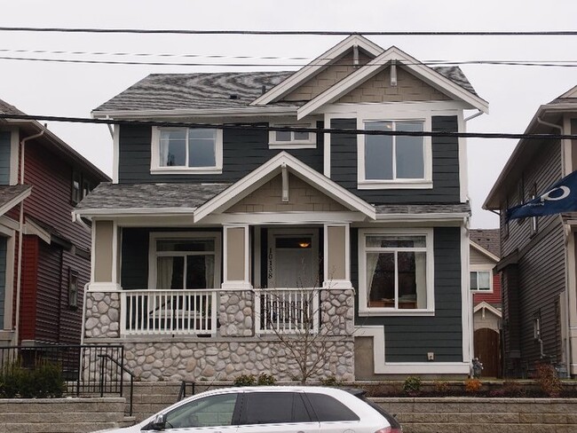 Photo - 10138 240 St