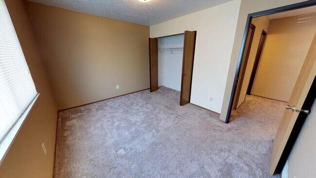 Photo - 1727 N Grandview Ln Unit 109