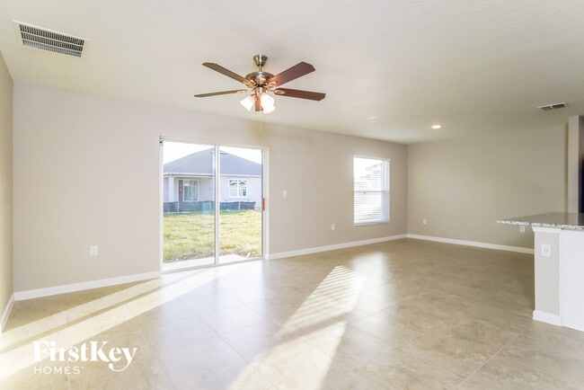 Photo - 341 S Haven Ct
