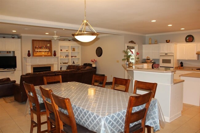 Photo - 355 Forest Hill-Irene Rd