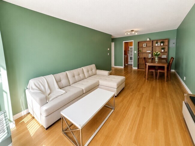 Photo - 70 Park St Unit 43