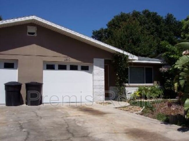 Building Photo - 1310 Amble Ln