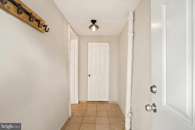 Photo - 471 Florida Ave NW