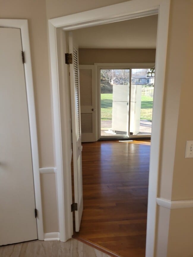 Photo - 2671 Montcalm Rd