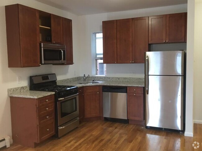 Building Photo - 30 S Huntington Ave Unit 2 Rental