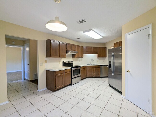 Photo - 512 Quail Nest Ln