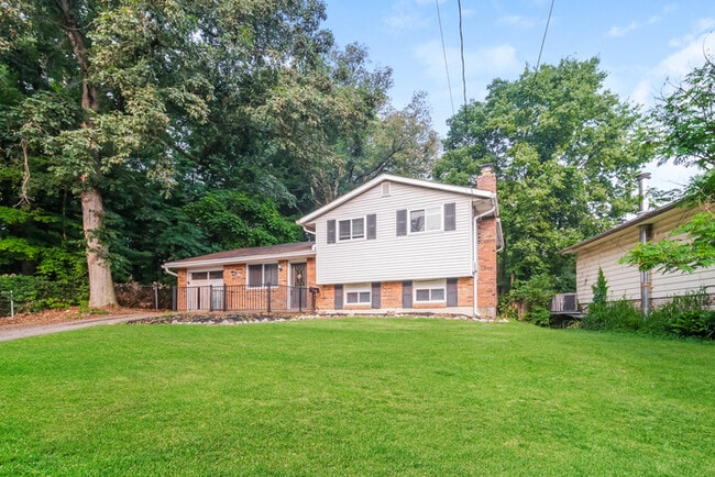 Building Photo - 10203 Dewhill Ln