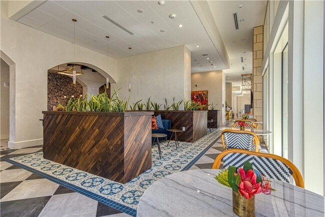 Photo - 702 E 11th St Unit S9-63