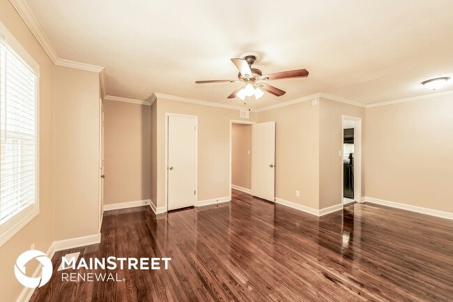 Photo - 1129 Roebuck Lawn Dr