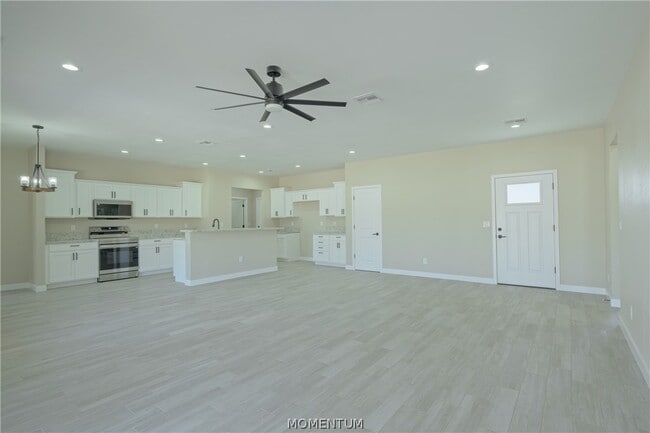 2213 Hayden Way