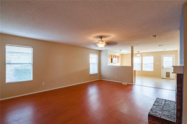 Photo - 2324 Maple Dr