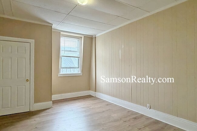 Photo - 224 Juniper St Unit 2