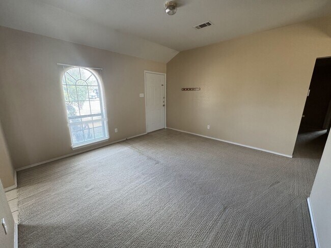 2903 Westwood Dr