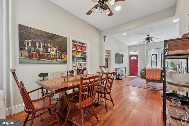Building Photo - 466 1/2 Conarroe St Rental