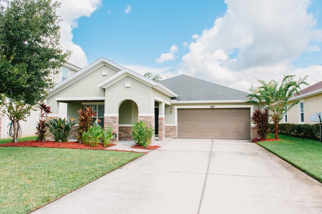 Photo - 208 Grande Lake Dr House
