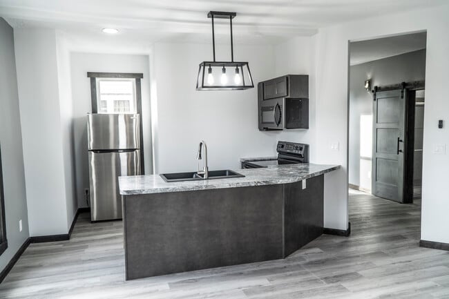 Photo - 401 S Washington St Unit 1