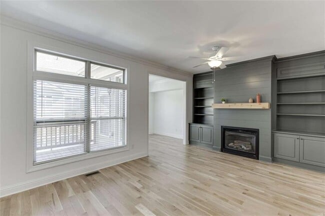 Photo - 10674 Weir Way