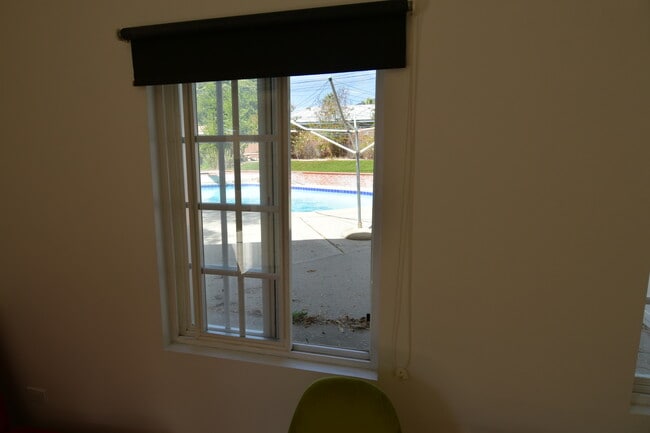 Photo - 1710 Oakwood St Unidad Guesthouse