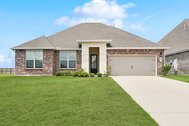 Building Photo - Stunning Family Home with Southern Charm i...