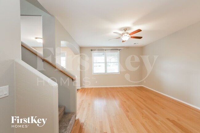 Photo - 18135 W Lundberg St