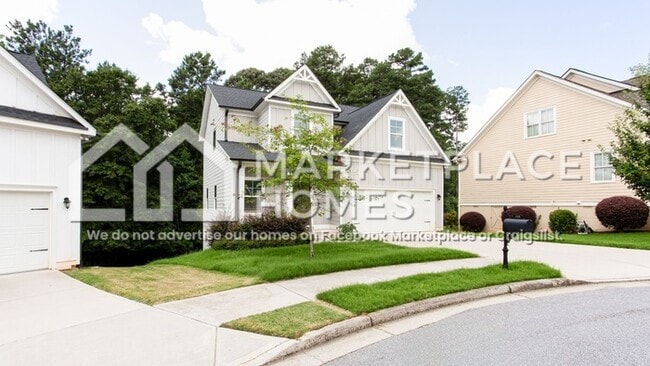 Photo - 185 Russell Way