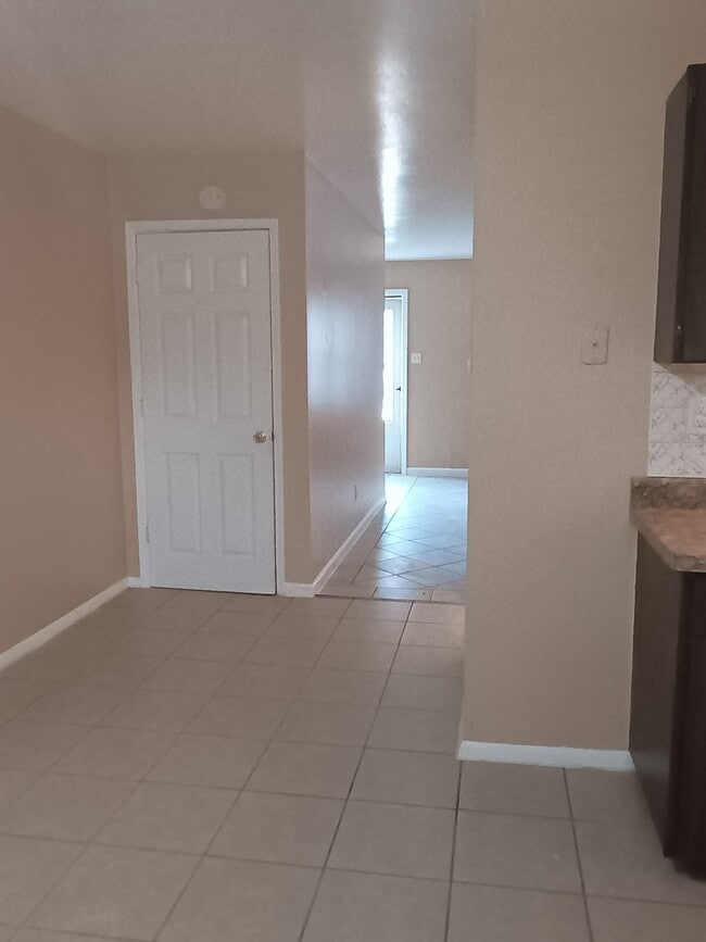 Photo - 211 Crosswinds Drive