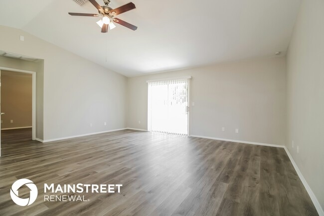 Photo - 3405 4th St W