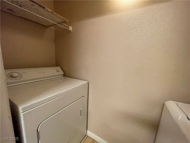 Building Photo - 8000 W Badura Ave Unit 1013