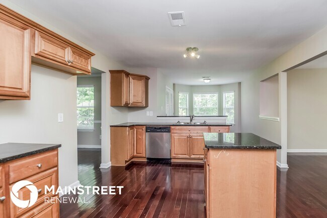 Photo - 6627 Shapiro Ct