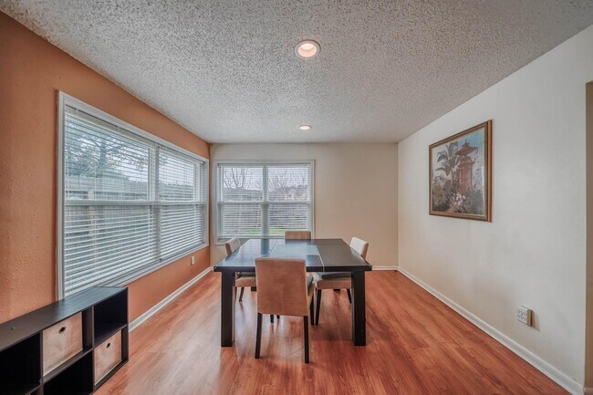 Photo - 3414 Ashfield Dr