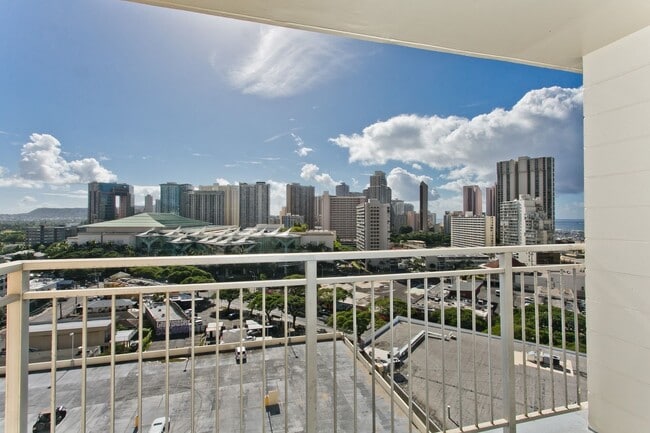 Photo - Fully Furnished One Bedroom Unit, Centrally located to Busline, Shopping and Grocery Store Unidad 1508