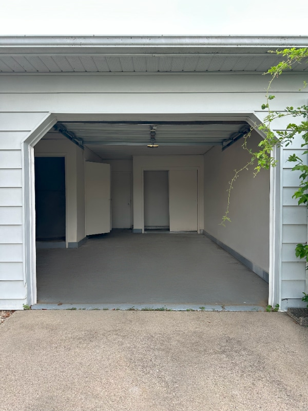 Photo - 2002 Shaw Ave