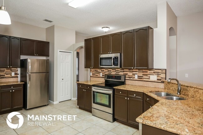 Photo - 1556 Glen View St