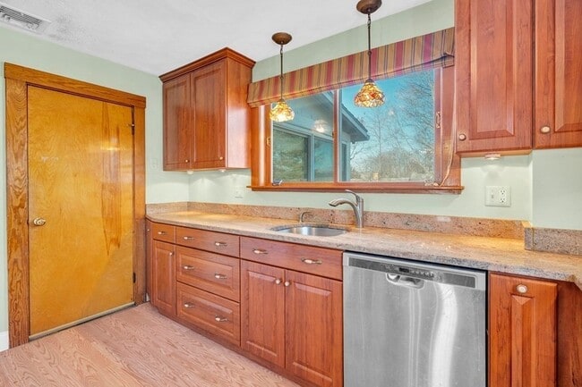 Photo - 11-13 Bridgham Avenue Unit 2 Unit 2