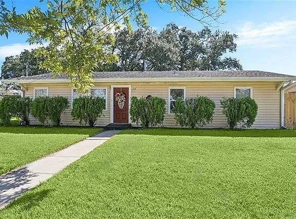 Building Photo - 215 Citrus Rd