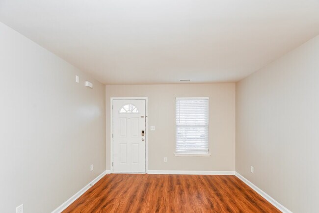 Photo - 2822 Filbert St