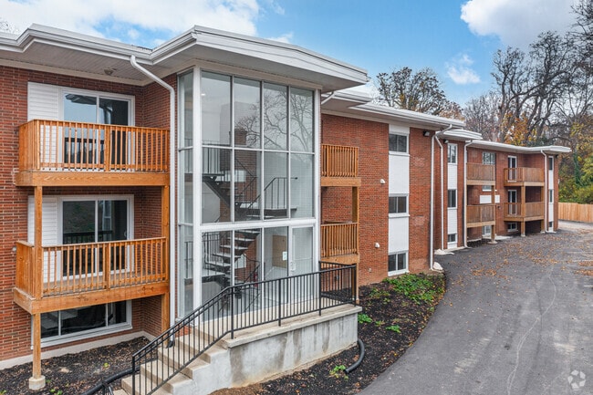 Photo - Parkwood Place