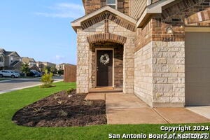 Building Photo - 12041 Silver Lgt