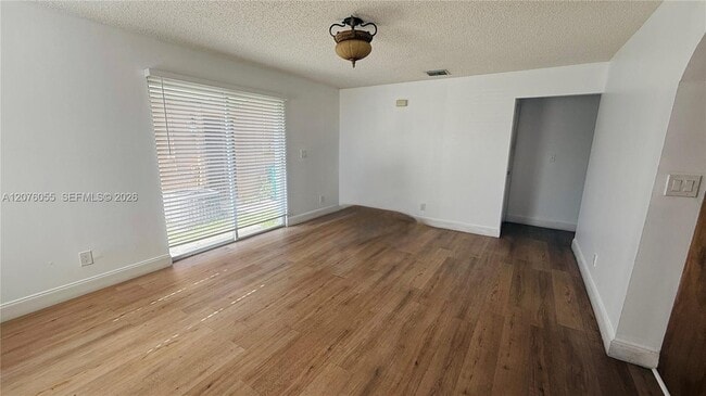 Photo - 230 NW 7th Ave